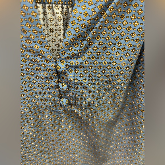 Veronica Beard Blouse with covered button detail - Picture 2 of 5